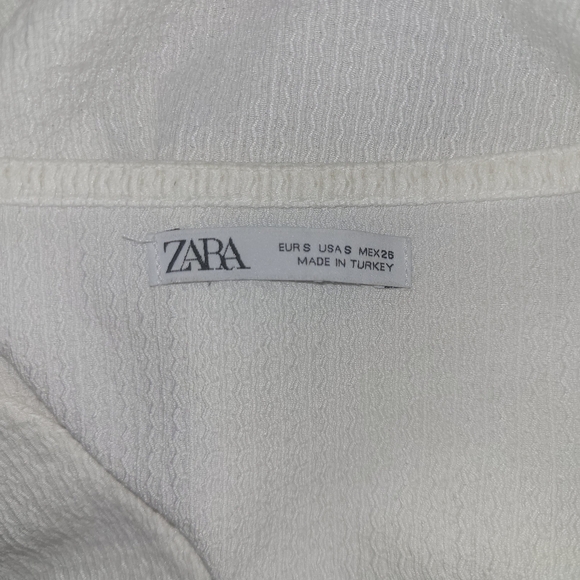 Zara White Textured Short Sleeve V-Neck Top S - Picture 6 of 6